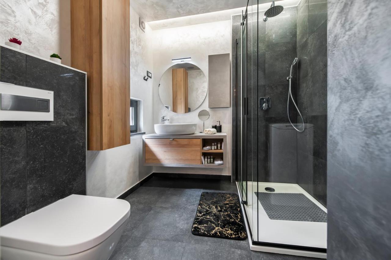 Dc II Downtown Apartment Ровинь Экстерьер фото