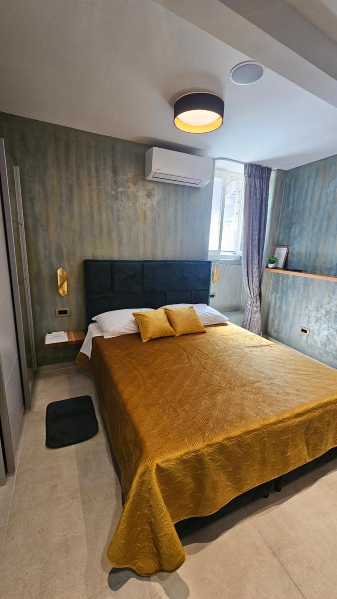 Dc II Downtown Apartment Ровинь Номер фото