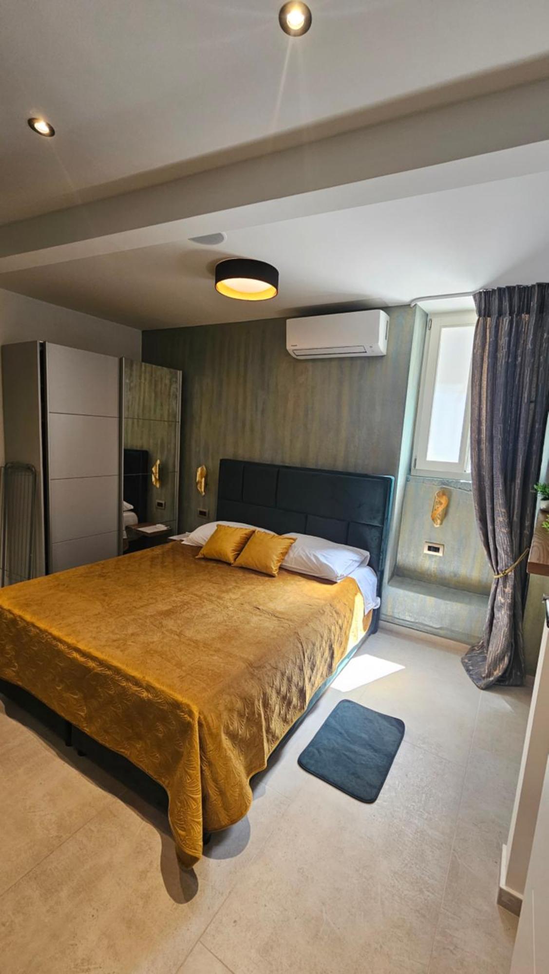 Dc II Downtown Apartment Ровинь Номер фото